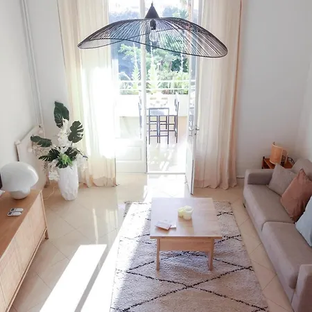 Beautiful Renovated With Ac And Terrace - Benakey Apartamento Cannes