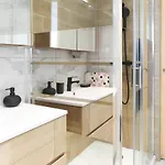 Apartman Beautiful Renovated With Ac And Terrace - Benakey Cannes
