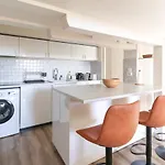 Beautiful Renovated With Ac And Terrace - Benakey Apartman *