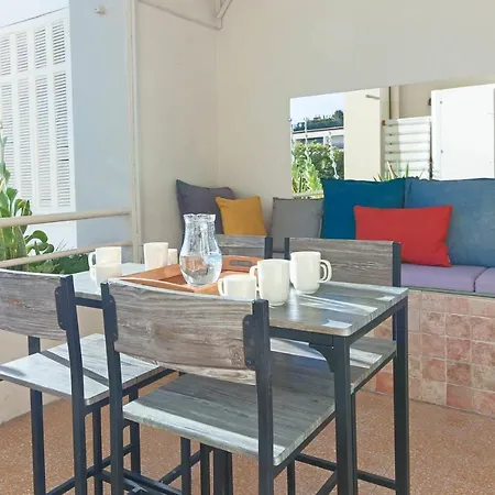 Beautiful Renovated With Ac And Terrace - Benakey *