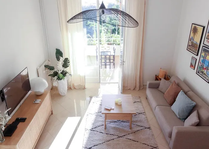 Beautiful Renovated With Ac And Terrace - Benakey Apartamento Cannes