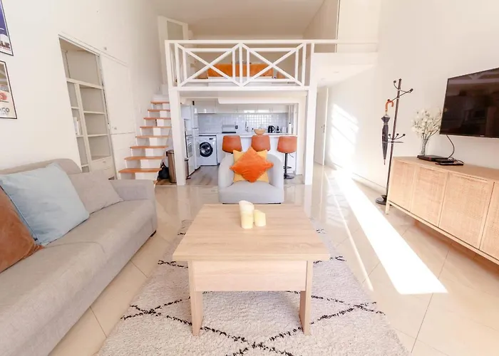 Beautiful Renovated With Ac And Terrace - Benakey * Cannes